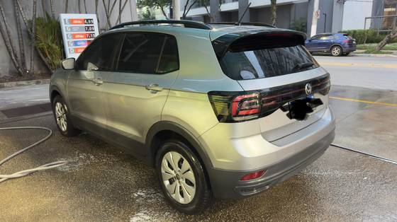 VOLKSWAGEN T-CROSS 1.0 200 TSI TOTAL FLEX AUTOMÁTICO